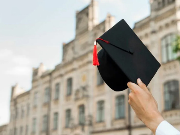 出国留学社交技巧：拓展人脉资源的有效途径